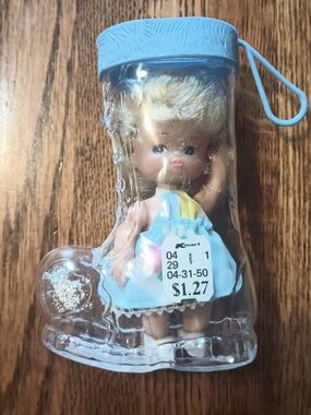 Vintage 1981 LJN Liddle Kiddles Koin Bank - Clear Boot with Doll - NEW with...